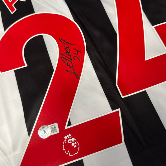 Miguel Almiron Signed Newcastle Home Soccer Jersey #24 - Beckett COA