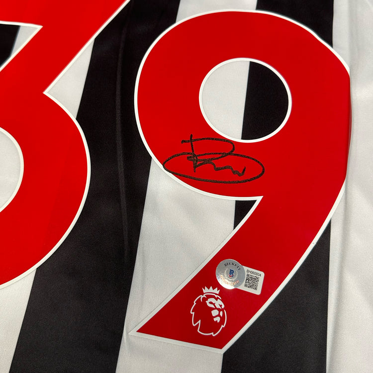 Bruno Guimaraes Signed Newcastle Home Soccer Jersey #39 - Beckett COA