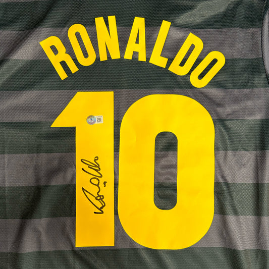 Ronaldo Nazario Signed Inter Milan Jersey #10 - Beckett COA