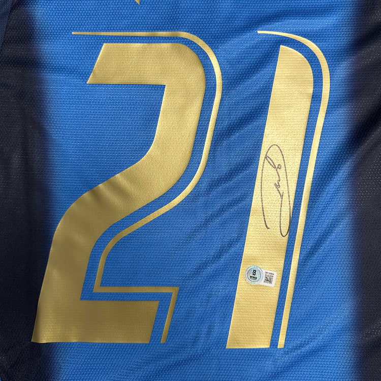 ANDREA PIRLO SIGNED ITALY NATIONAL HOME SOCCER JERSEY #21 – BECKETT COA